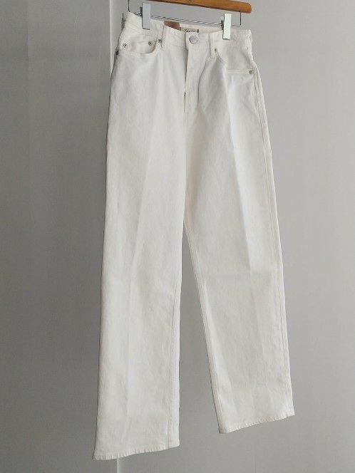 YANUKヤヌーク パンツ LEAボーイスストレート WHS(WHITE)57131238 YANUKヤヌーク パンツ LEAボーイスストレート WHS(WHITE)57131238