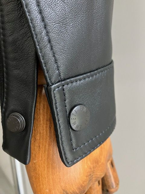 即買OK 定価11万 EMMETI エンメティ レザーシャツ SASHA EMMETI（エンメティ） レザー ライダース / LIONEL NAPPA GOLD