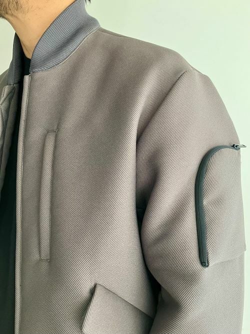 OUTLET】 在庫一掃 40%OFF【SALE】 Hevo イーヴォ ブルゾン CASTRO