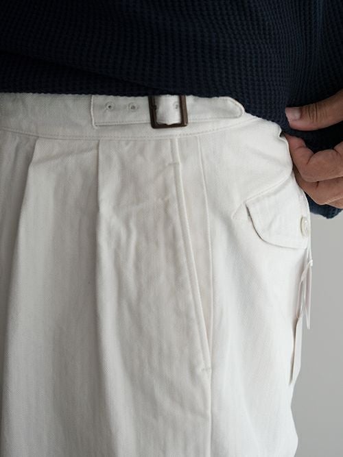KENNETH FIELD ケネスフィールド GURKA Ⅲ TROUSER HERRINGBORN WHITE