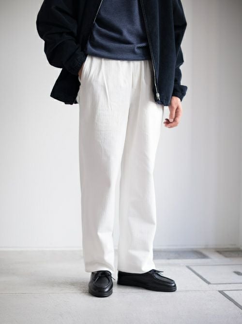 KENNETH FIELD ケネスフィールド GURKA Ⅲ TROUSER HERRINGBORN WHITE