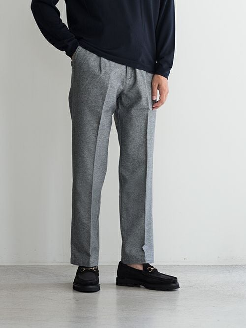 KENNETH FIELD ケネスフィールド GURKA Ⅲ TROUSER HERRINGBORN GRAY