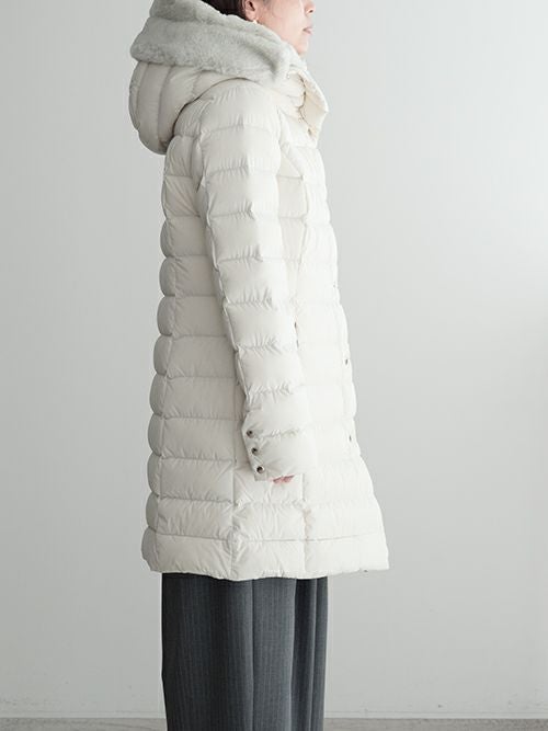 CAPEHORN SANTACRUZ ECOFUR ホワイトダウンジャケット CAPE HORN】SANTACRUZ ECOFUR | Viaggio Blu（ビアッジョブルー