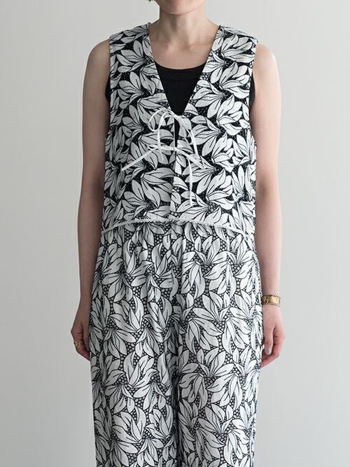 TICCA ティッカ フラワーレースベストTBFS-132 WHITE/NAVY | ITAL