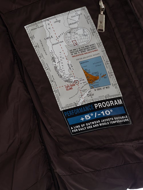 CAPE HORN ALVAREZ MATT ダウンジャケットの内ポケット・ブランドタグ・温度表示ディテール