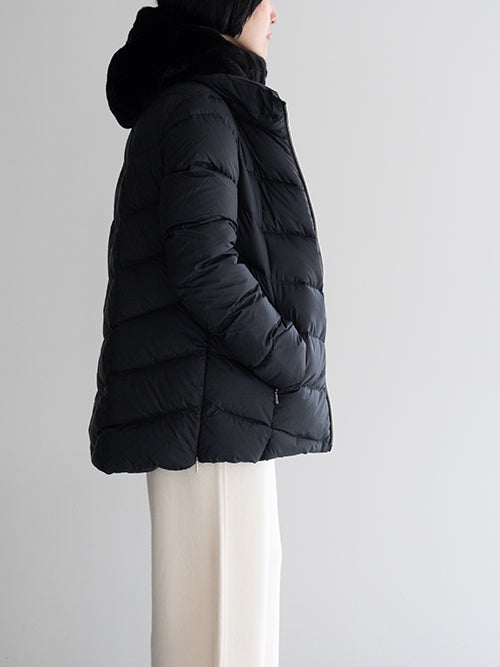 CAPE HORN ALVAREZ MATT ダウンジャケット ブラックのサイドスタイル